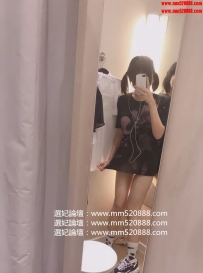 特別推薦白虎學生妹  卡卡 158 C 45kg 18歲 足你的雙馬尾蘿莉...