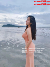 虎航航空空姐初次下海兼職 雲煙 170cm E奶 26歲 前凸後翹