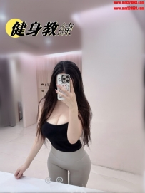 泱兒 162cm 50kg G奶 28歲 身材圓潤飽滿，擁有一對沉甸甸的巨乳